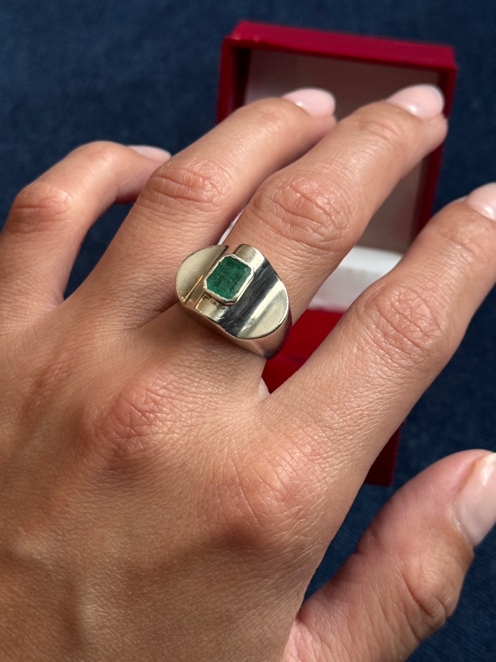 Vintage Sterling Silver Emerald statement unisex Ring Size 6.5